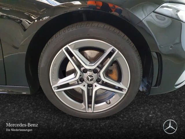 Mercedes-Benz A 250 A 250 e AMG Line