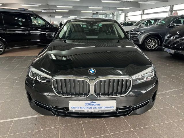 BMW 530 530e Sedan
