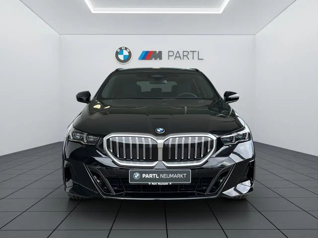 BMW 520 520d M-Sport Touring