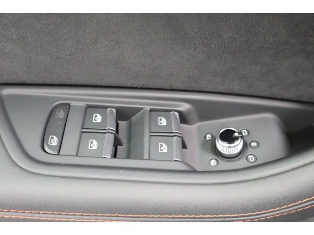 Audi A4 40 TDI Avant S-Line