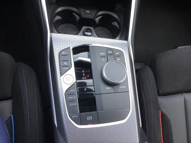 BMW 330 330i M-Sport Touring xDrive