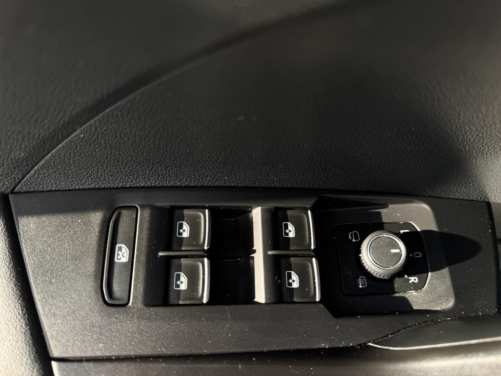 Volkswagen T-Cross 1.0 TSI Style