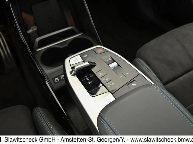 BMW 225 Sedan xDrive