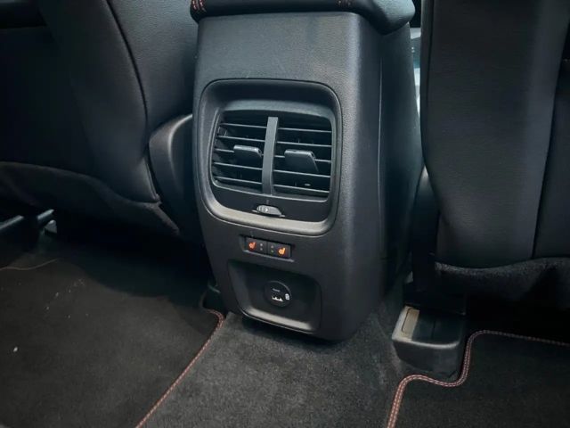 Ford Kuga Plug in Hybrid ST Line X