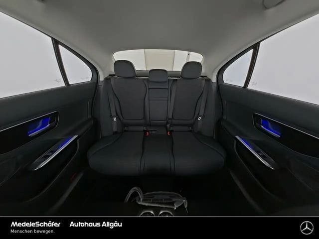 Mercedes-Benz C 180 AVANTGARDE Sedan