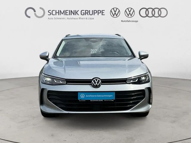 Volkswagen Passat 1.5 eTSI DSG Variant