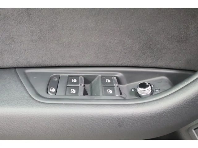 Audi A4 40 TFSI Avant S-Line S-Tronic