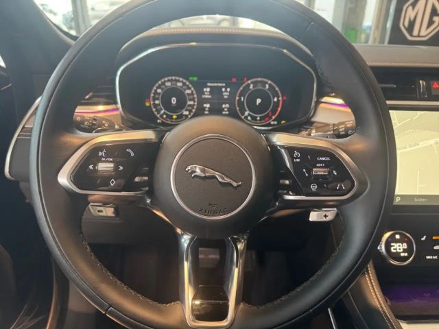 Jaguar F-Pace AWD D200 R-Dynamic