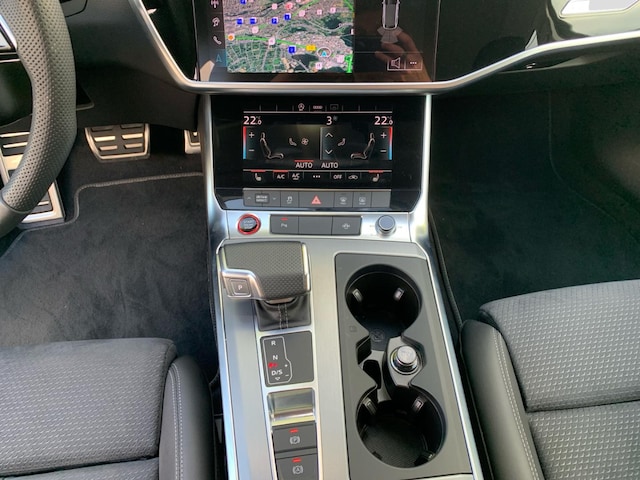 Audi S6 Avant Quattro