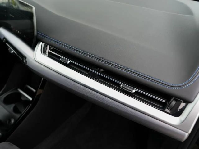 BMW 218 218d Active Tourer M-Sport Sedan