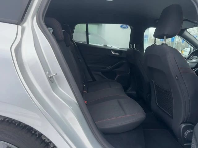 Ford Focus ST Line Wagon