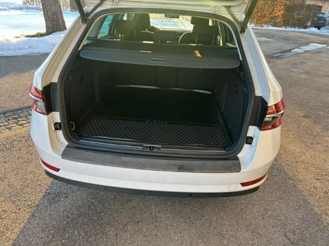 Skoda Superb Style Style