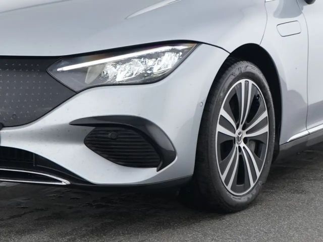 Mercedes-Benz EQE 300 Electric Art Sedan