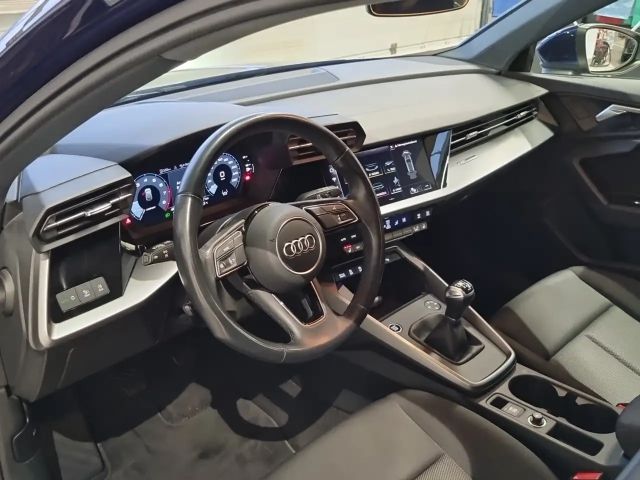 Audi A3 30 TFSI Sedan