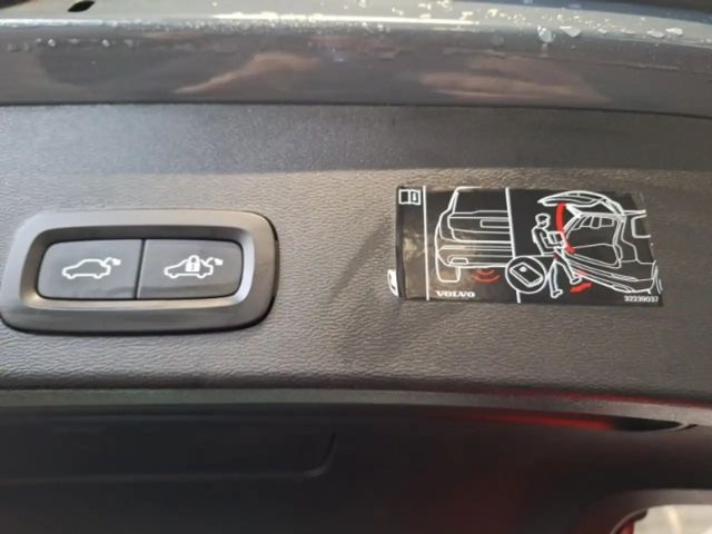 Volvo XC40 Inscription R-Design T4
