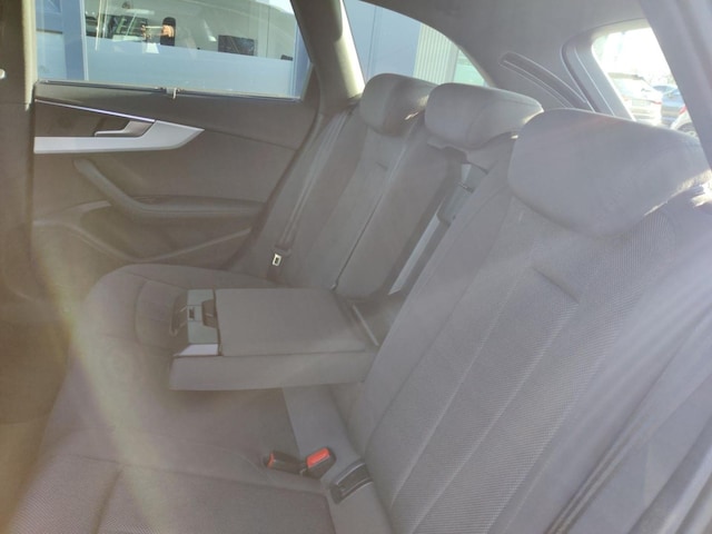 Audi A4 35 TFSI Avant S-Tronic