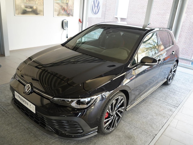 Volkswagen Golf GTI Style