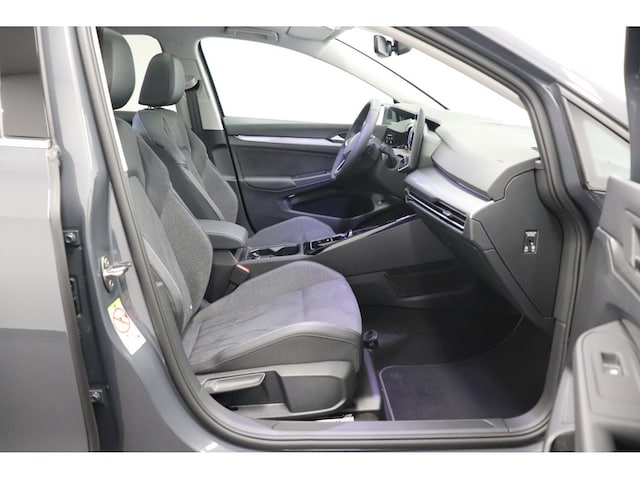 Volkswagen Golf 1.5 eTSI Style Variant