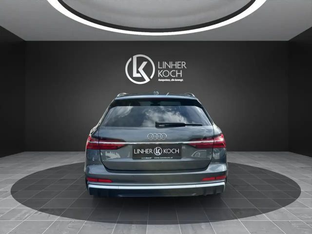 Audi S6 Avant Quattro