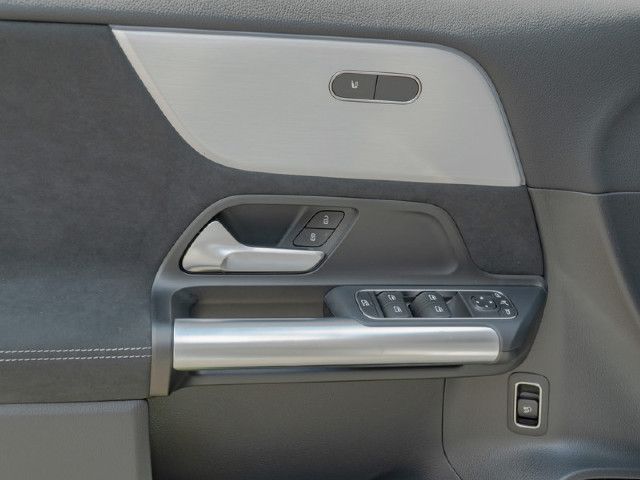 Mercedes-Benz GLA 250 4MATIC