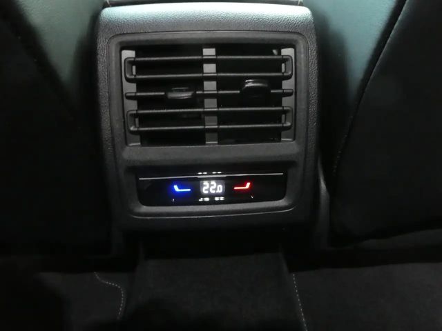 Volkswagen Golf DSG Sport