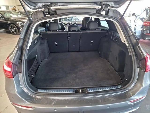Mercedes-Benz C 200 AVANTGARDE C 200 d Estate