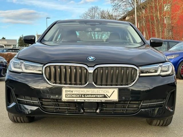 BMW 530 530e Sedan