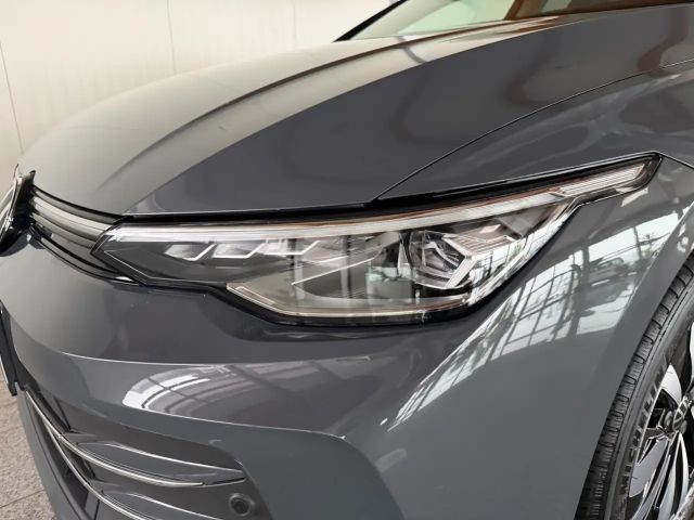 Volkswagen Golf 1.5 TSI Variant