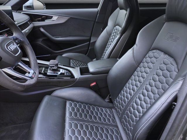 Audi RS4 Avant Quattro