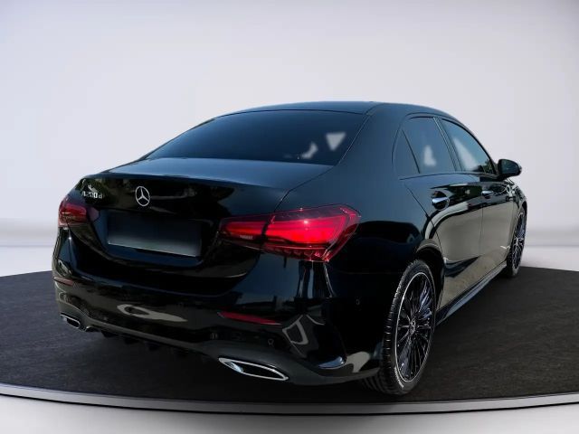 Mercedes-Benz A 200 A 200 d