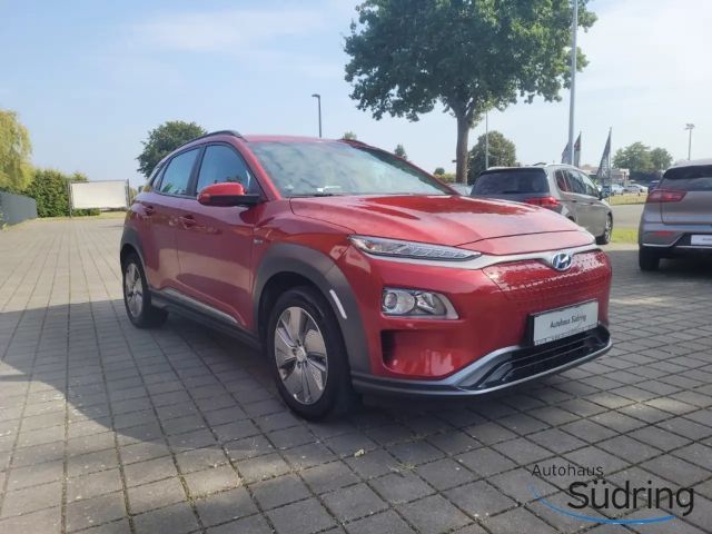 Hyundai Kona ACC Apple CarPlay Android Auto SHZ