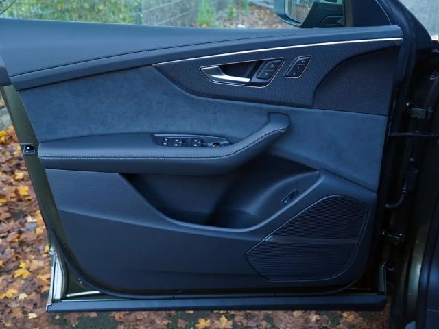 Audi SQ8 UNIKAT MASSAGE CARBON OLED LASER B&O 360° 23