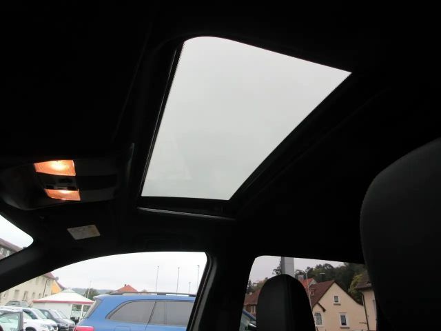 Mitsubishi Outlander Top