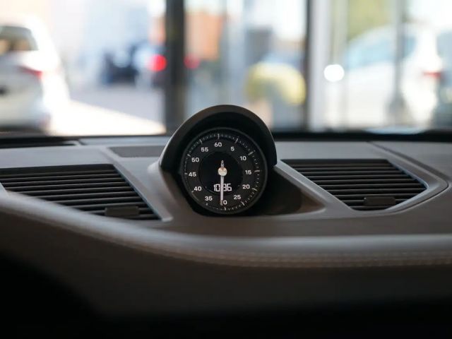 Porsche 992 Cabrio Carrera GTS