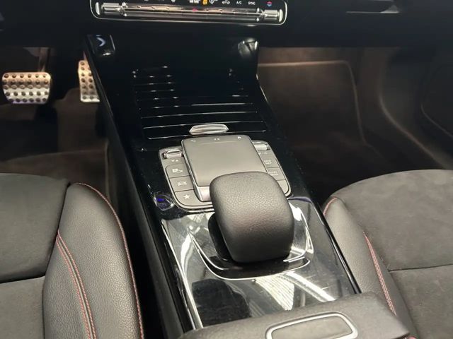 Mercedes-Benz CLA 180 Shooting Brake