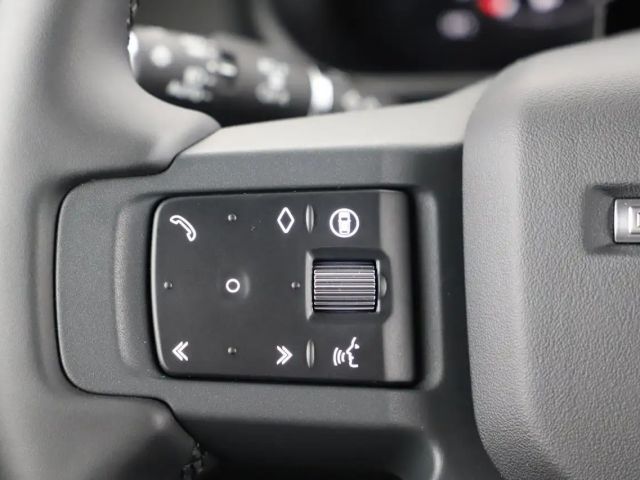 Land Rover Defender 110 Dynamic SE