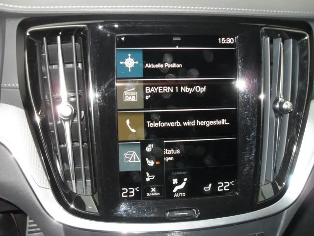 Volvo V60 AWD R-Design T8