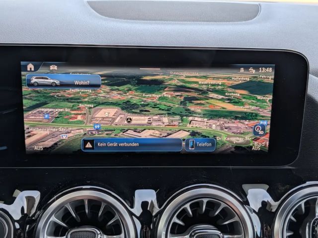 Mercedes-Benz B 180 AMG Line Sedan