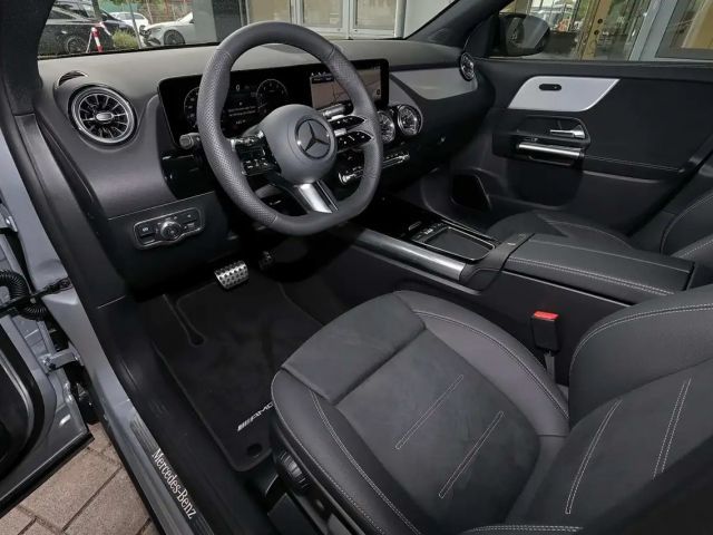 Mercedes-Benz GLA 220 4MATIC AMG Line