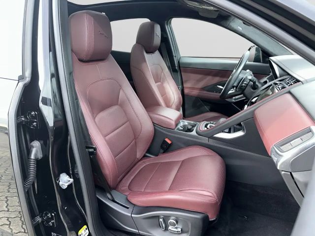 Jaguar E-Pace AWD P300