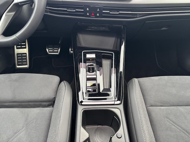 Volkswagen Golf 1.5 eTSI DSG Golf VIII