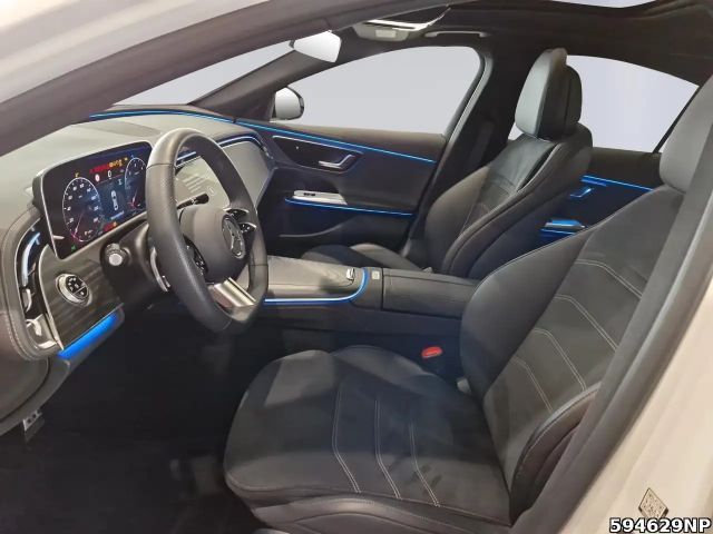 Mercedes-Benz E 220 AMG Line E 220 d Sedan