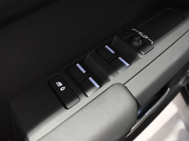 Land Rover Defender 110 AWD D200 S