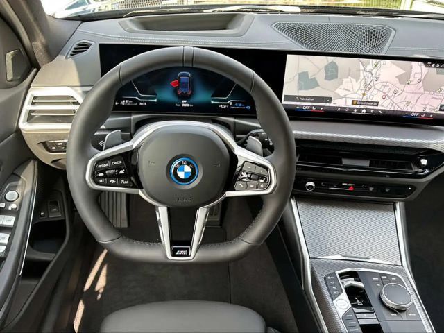 BMW 330 330e Touring xDrive