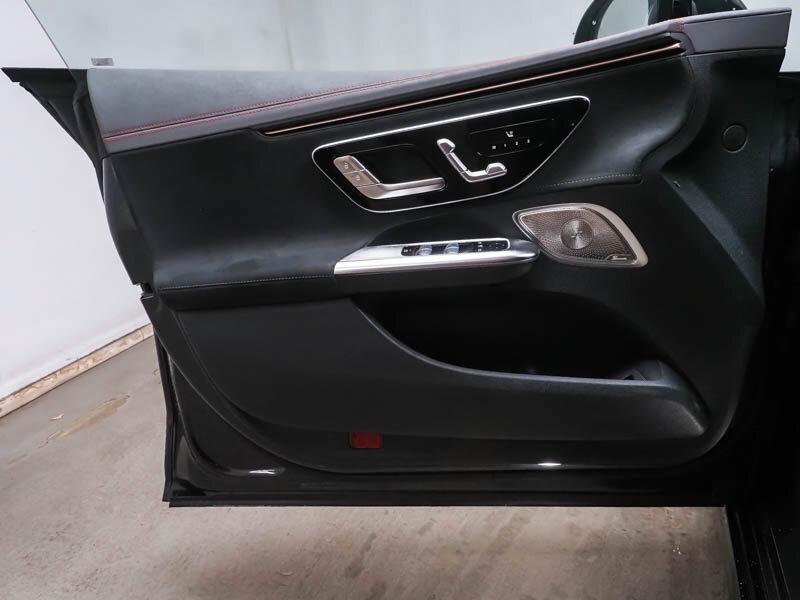 Mercedes-Benz EQE 300 AMG Line Sedan