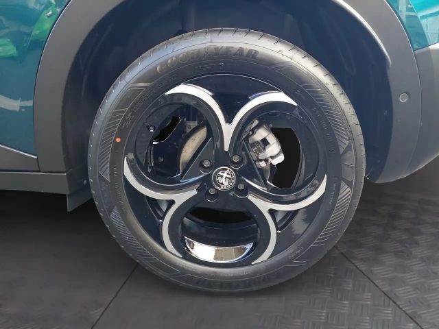 Alfa Romeo Junior Ibrida