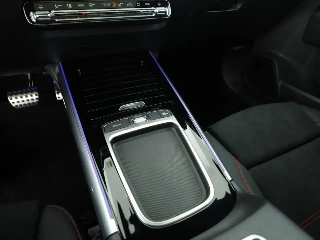 Mercedes-Benz B 220 AMG Line B 220 d