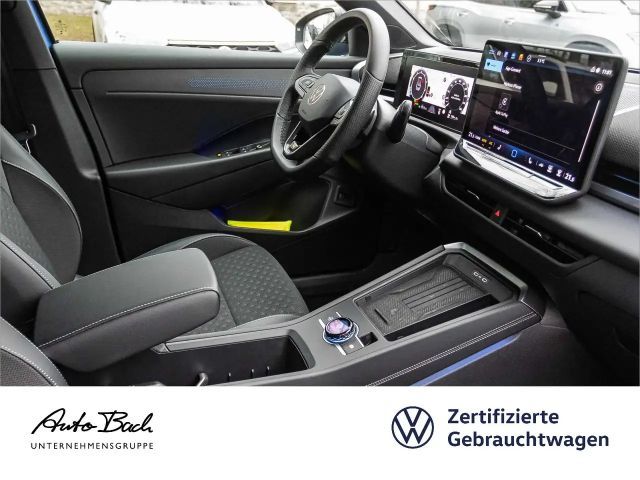Volkswagen T-Roc 1.5 eTSI DSG R-Line