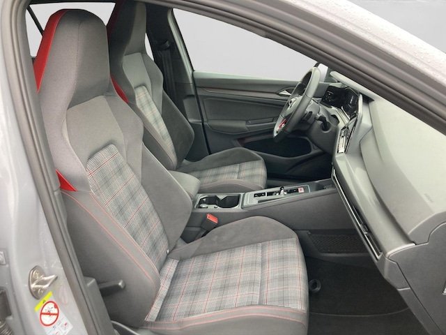 Volkswagen Golf DSG GTI Style