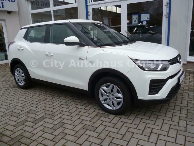 SsangYong Tivoli 2WD